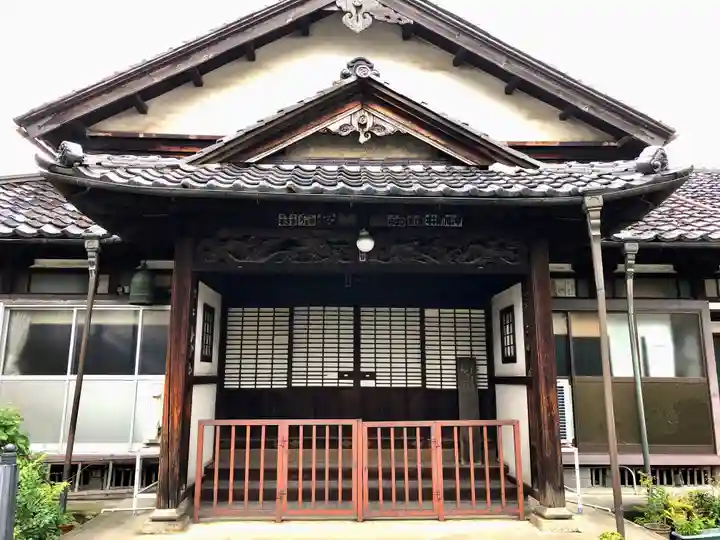 真興寺の本殿・本堂