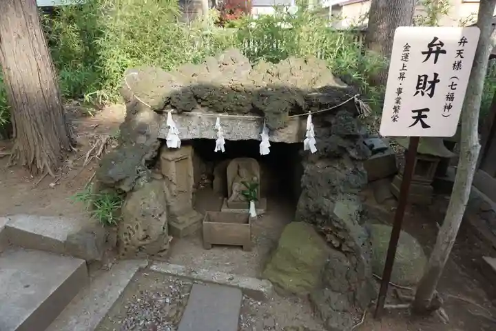 鳩ヶ谷氷川神社の末社・摂社
