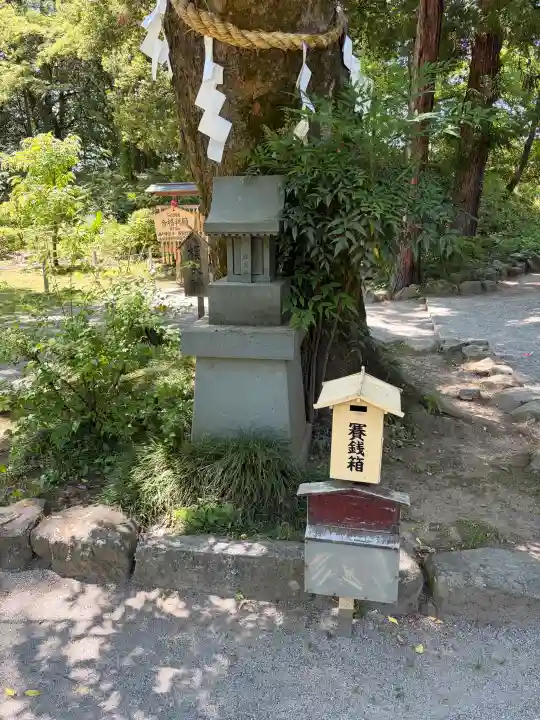 武田神社の{uncategorized: "未分類", other: "その他", undefined: "問題あり", building: "その他建物", grave: "お墓", sacred_gate: "鳥居", guardian: "狛犬", statue: "像", buddha: "仏像", history: "歴史", nature: "自然", garden: "庭園", animal: "動物", pagoda: "塔", temizu: "手水舎", mountain_gate: "山門・神門", sanctuary: "本殿・本堂", subordinate: "末社・摂社", art: "芸術", scenery: "景色", jizo: "地蔵", ema: "絵馬", goshuin: "御朱印", omikuji: "おみくじ", items: "授与品その他", amulet: "お守り", goshuincho: "御朱印帳", eats: "食事", festival: "お祭り", votive_dance: "神楽", shichigosan: "七五三参", wedding: "結婚式", experience: "体験その他", initially: "初詣", around: "周辺", anti_infection: "感染症対策"}
