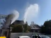 自動首振り放水銃を作動させました。