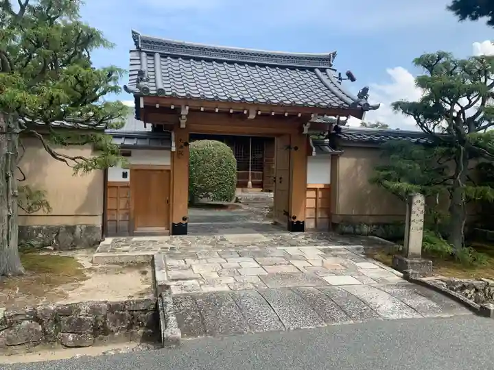 光源院の山門・神門