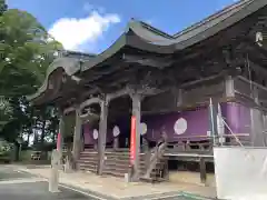 成相寺の本殿