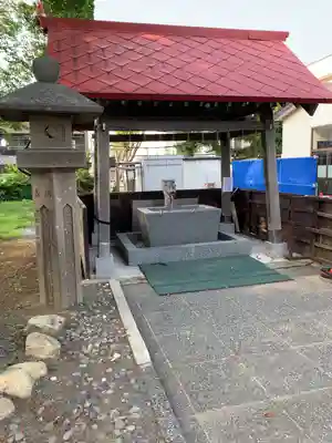 西岡八幡宮の手水舎