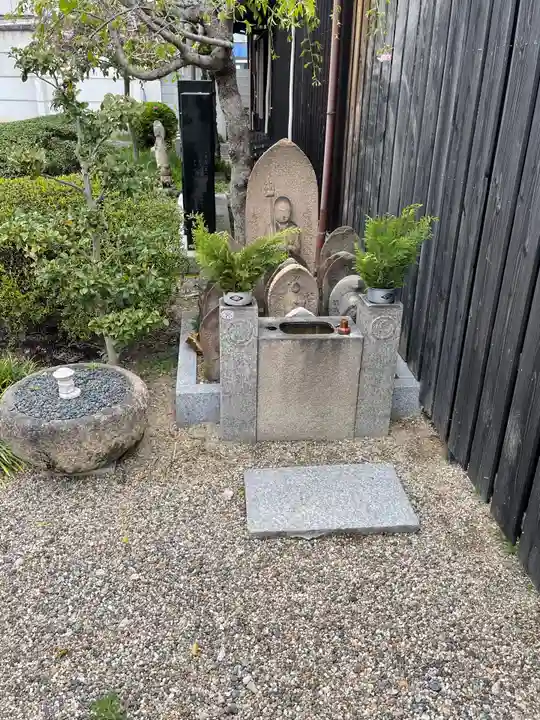 大福寺(浪華仮病院跡)の地蔵
