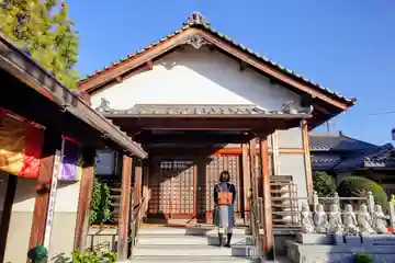 観音寺の本殿・本堂