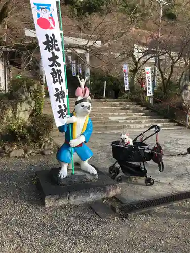 桃太郎神社の狛犬