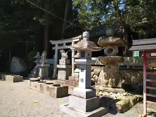 立志神社の建物その他