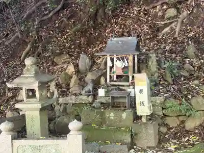 金山媛神社の{uncategorized: "未分類", other: "その他", undefined: "問題あり", building: "その他建物", grave: "お墓", sacred_gate: "鳥居", guardian: "狛犬", statue: "像", buddha: "仏像", history: "歴史", nature: "自然", garden: "庭園", animal: "動物", pagoda: "塔", temizu: "手水舎", mountain_gate: "山門・神門", sanctuary: "本殿・本堂", subordinate: "末社・摂社", art: "芸術", scenery: "景色", jizo: "地蔵", ema: "絵馬", goshuin: "御朱印", omikuji: "おみくじ", items: "授与品その他", amulet: "お守り", goshuincho: "御朱印帳", eats: "食事", festival: "お祭り", votive_dance: "神楽", shichigosan: "七五三参", wedding: "結婚式", experience: "体験その他", initially: "初詣", around: "周辺", anti_infection: "感染症対策"}
