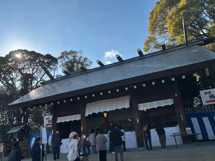伊勢山皇大神宮の{uncategorized: "未分類", other: "その他", undefined: "問題あり", building: "その他建物", grave: "お墓", sacred_gate: "鳥居", guardian: "狛犬", statue: "像", buddha: "仏像", history: "歴史", nature: "自然", garden: "庭園", animal: "動物", pagoda: "塔", temizu: "手水舎", mountain_gate: "山門・神門", sanctuary: "本殿・本堂", subordinate: "末社・摂社", art: "芸術", scenery: "景色", jizo: "地蔵", ema: "絵馬", goshuin: "御朱印", omikuji: "おみくじ", items: "授与品その他", amulet: "お守り", goshuincho: "御朱印帳", eats: "食事", festival: "お祭り", votive_dance: "神楽", shichigosan: "七五三参", wedding: "結婚式", experience: "体験その他", initially: "初詣", around: "周辺", anti_infection: "感染症対策"}