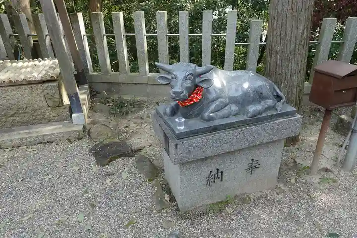 斑鳩神社の狛犬