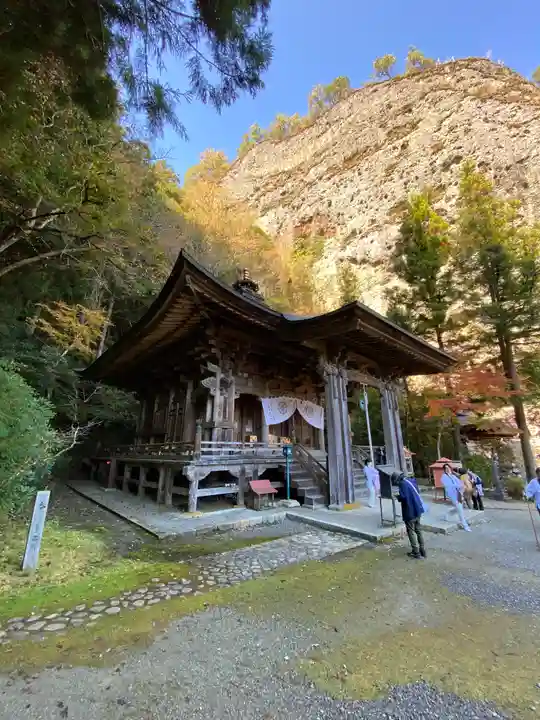 岩屋寺の本殿・本堂