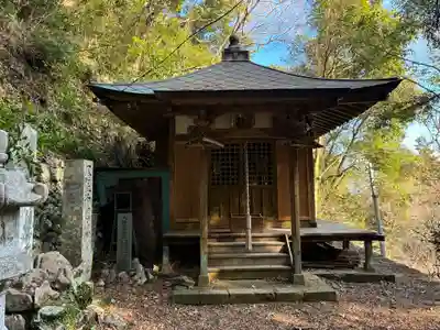 星谷寺（星の岩屋）(徳島県)