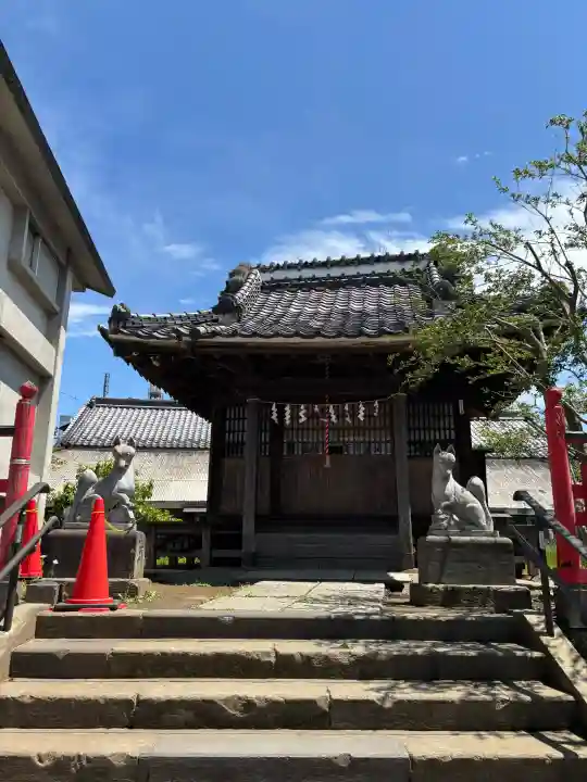 烏山稲荷神社の{uncategorized: "未分類", other: "その他", undefined: "問題あり", building: "その他建物", grave: "お墓", sacred_gate: "鳥居", guardian: "狛犬", statue: "像", buddha: "仏像", history: "歴史", nature: "自然", garden: "庭園", animal: "動物", pagoda: "塔", temizu: "手水舎", mountain_gate: "山門・神門", sanctuary: "本殿・本堂", subordinate: "末社・摂社", art: "芸術", scenery: "景色", jizo: "地蔵", ema: "絵馬", goshuin: "御朱印", omikuji: "おみくじ", items: "授与品その他", amulet: "お守り", goshuincho: "御朱印帳", eats: "食事", festival: "お祭り", votive_dance: "神楽", shichigosan: "七五三参", wedding: "結婚式", experience: "体験その他", initially: "初詣", around: "周辺", anti_infection: "感染症対策"}
