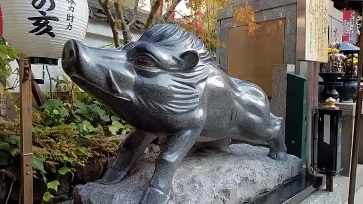 摩利支天 徳大寺の狛犬