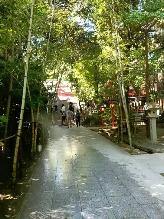 來宮神社の{uncategorized: "未分類", other: "その他", undefined: "問題あり", building: "その他建物", grave: "お墓", sacred_gate: "鳥居", guardian: "狛犬", statue: "像", buddha: "仏像", history: "歴史", nature: "自然", garden: "庭園", animal: "動物", pagoda: "塔", temizu: "手水舎", mountain_gate: "山門・神門", sanctuary: "本殿・本堂", subordinate: "末社・摂社", art: "芸術", scenery: "景色", jizo: "地蔵", ema: "絵馬", goshuin: "御朱印", omikuji: "おみくじ", items: "授与品その他", amulet: "お守り", goshuincho: "御朱印帳", eats: "食事", festival: "お祭り", votive_dance: "神楽", shichigosan: "七五三参", wedding: "結婚式", experience: "体験その他", initially: "初詣", around: "周辺", anti_infection: "感染症対策"}
