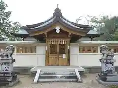 毘森神社の本殿