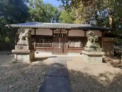 大久保神社の{uncategorized: "未分類", other: "その他", undefined: "問題あり", building: "その他建物", grave: "お墓", sacred_gate: "鳥居", guardian: "狛犬", statue: "像", buddha: "仏像", history: "歴史", nature: "自然", garden: "庭園", animal: "動物", pagoda: "塔", temizu: "手水舎", mountain_gate: "山門・神門", sanctuary: "本殿・本堂", subordinate: "末社・摂社", art: "芸術", scenery: "景色", jizo: "地蔵", ema: "絵馬", goshuin: "御朱印", omikuji: "おみくじ", items: "授与品その他", amulet: "お守り", goshuincho: "御朱印帳", eats: "食事", festival: "お祭り", votive_dance: "神楽", shichigosan: "七五三参", wedding: "結婚式", experience: "体験その他", initially: "初詣", around: "周辺", anti_infection: "感染症対策"}