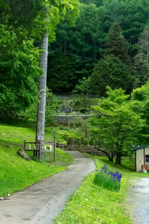 諏訪大社上社前宮(長野県)