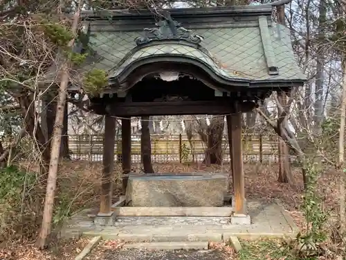 三八城神社の手水