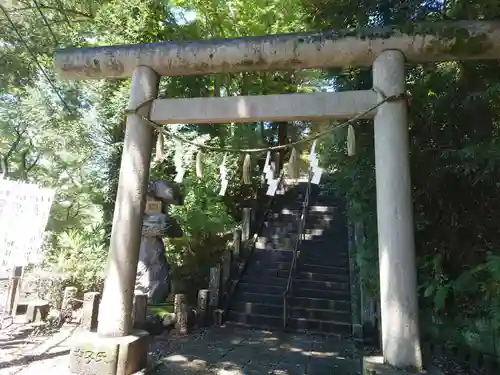 諏訪八幡神社の鳥居