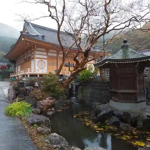 吉祥寺の本殿・本堂