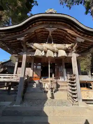 須我神社の{uncategorized: "未分類", other: "その他", undefined: "問題あり", building: "その他建物", grave: "お墓", sacred_gate: "鳥居", guardian: "狛犬", statue: "像", buddha: "仏像", history: "歴史", nature: "自然", garden: "庭園", animal: "動物", pagoda: "塔", temizu: "手水舎", mountain_gate: "山門・神門", sanctuary: "本殿・本堂", subordinate: "末社・摂社", art: "芸術", scenery: "景色", jizo: "地蔵", ema: "絵馬", goshuin: "御朱印", omikuji: "おみくじ", items: "授与品その他", amulet: "お守り", goshuincho: "御朱印帳", eats: "食事", festival: "お祭り", votive_dance: "神楽", shichigosan: "七五三参", wedding: "結婚式", experience: "体験その他", initially: "初詣", around: "周辺", anti_infection: "感染症対策"}