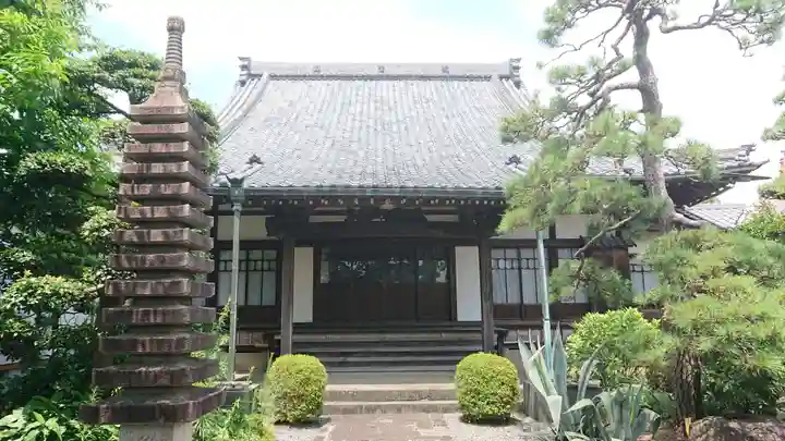 平等寺の本殿・本堂