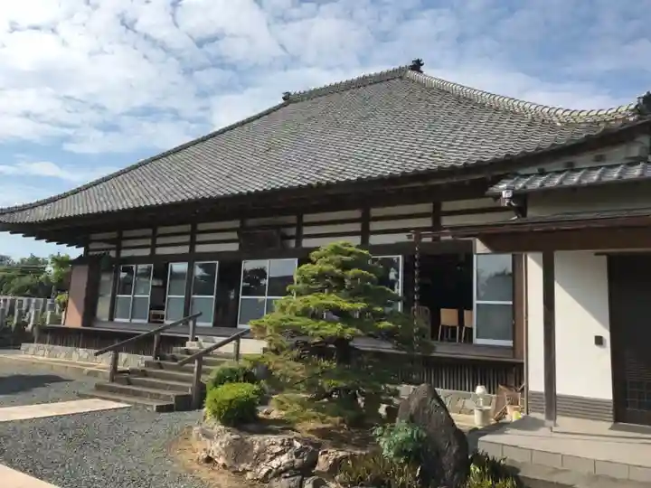 報恩寺の本殿・本堂