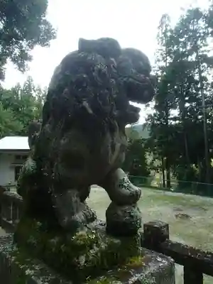 八王子神社の狛犬