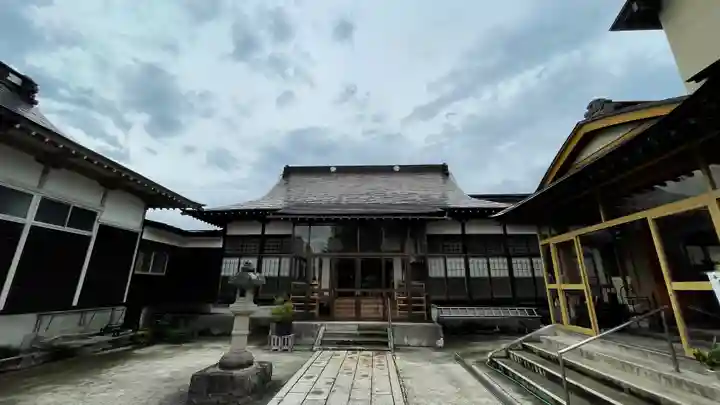 天徳寺の本殿・本堂