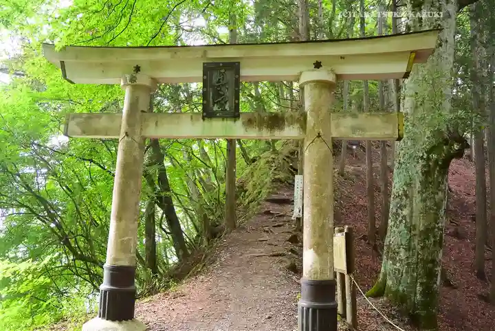 三峯神社奥宮(埼玉県)