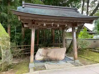 松江城山稲荷神社の手水舎
