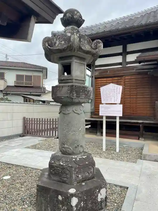 成田山 薬師堂(旧本堂)の{uncategorized: "未分類", other: "その他", undefined: "問題あり", building: "その他建物", grave: "お墓", sacred_gate: "鳥居", guardian: "狛犬", statue: "像", buddha: "仏像", history: "歴史", nature: "自然", garden: "庭園", animal: "動物", pagoda: "塔", temizu: "手水舎", mountain_gate: "山門・神門", sanctuary: "本殿・本堂", subordinate: "末社・摂社", art: "芸術", scenery: "景色", jizo: "地蔵", ema: "絵馬", goshuin: "御朱印", omikuji: "おみくじ", items: "授与品その他", amulet: "お守り", goshuincho: "御朱印帳", eats: "食事", festival: "お祭り", votive_dance: "神楽", shichigosan: "七五三参", wedding: "結婚式", experience: "体験その他", initially: "初詣", around: "周辺", anti_infection: "感染症対策"}