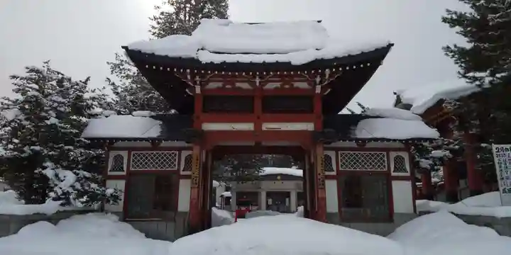 眞久寺の山門・神門