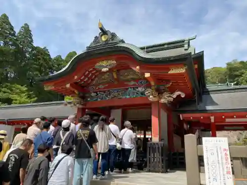 霧島神宮の{uncategorized: "未分類", other: "その他", undefined: "問題あり", building: "その他建物", grave: "お墓", sacred_gate: "鳥居", guardian: "狛犬", statue: "像", buddha: "仏像", history: "歴史", nature: "自然", garden: "庭園", animal: "動物", pagoda: "塔", temizu: "手水舎", mountain_gate: "山門・神門", sanctuary: "本殿・本堂", subordinate: "末社・摂社", art: "芸術", scenery: "景色", jizo: "地蔵", ema: "絵馬", goshuin: "御朱印", omikuji: "おみくじ", items: "授与品その他", amulet: "お守り", goshuincho: "御朱印帳", eats: "食事", festival: "お祭り", votive_dance: "神楽", shichigosan: "七五三参", wedding: "結婚式", experience: "体験その他", initially: "初詣", around: "周辺", anti_infection: "感染症対策"}