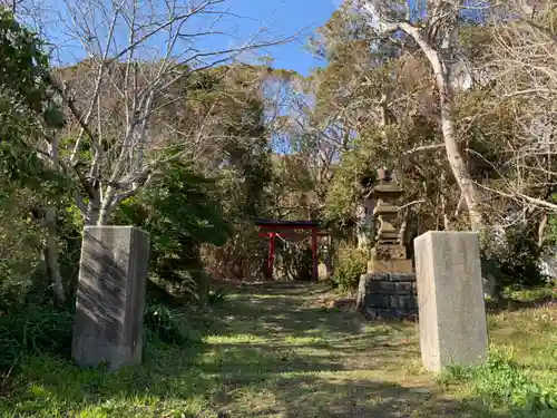 諏訪神社の鳥居