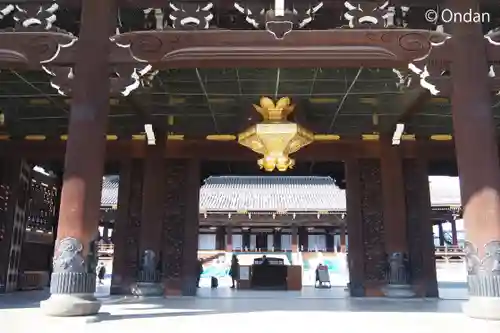 東本願寺（真宗本廟）の山門