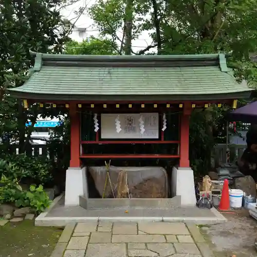 東大島神社の手水舎