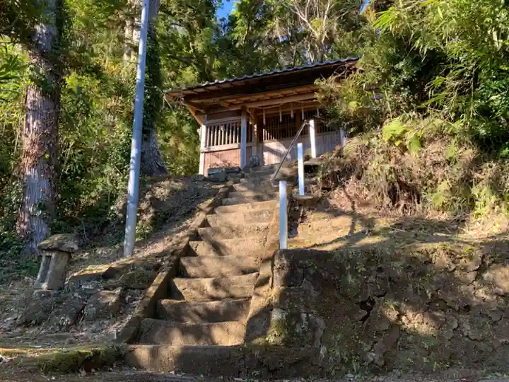 聖眞名子神社のその他建物