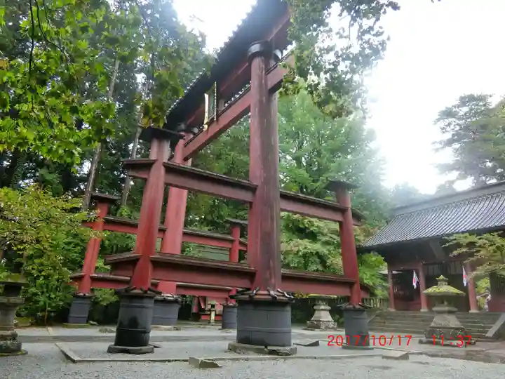 諏訪神社(北口本宮冨士浅間神社摂社)(山梨県)