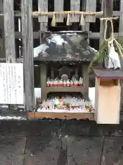 出世稻荷神社の末社