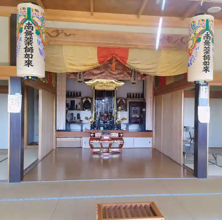 日光寺の本殿・本堂