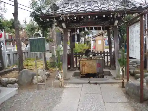 諏訪神社の手水舎