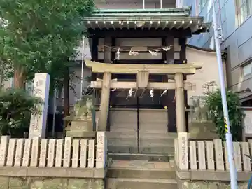 揖取稲荷神社の本殿・本堂