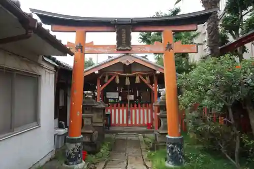 松明殿稲荷神社の鳥居