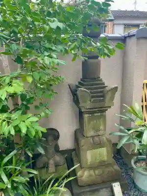 専行寺の{uncategorized: "未分類", other: "その他", undefined: "問題あり", building: "その他建物", grave: "お墓", sacred_gate: "鳥居", guardian: "狛犬", statue: "像", buddha: "仏像", history: "歴史", nature: "自然", garden: "庭園", animal: "動物", pagoda: "塔", temizu: "手水舎", mountain_gate: "山門・神門", sanctuary: "本殿・本堂", subordinate: "末社・摂社", art: "芸術", scenery: "景色", jizo: "地蔵", ema: "絵馬", goshuin: "御朱印", omikuji: "おみくじ", items: "授与品その他", amulet: "お守り", goshuincho: "御朱印帳", eats: "食事", festival: "お祭り", votive_dance: "神楽", shichigosan: "七五三参", wedding: "結婚式", experience: "体験その他", initially: "初詣", around: "周辺", anti_infection: "感染症対策"}