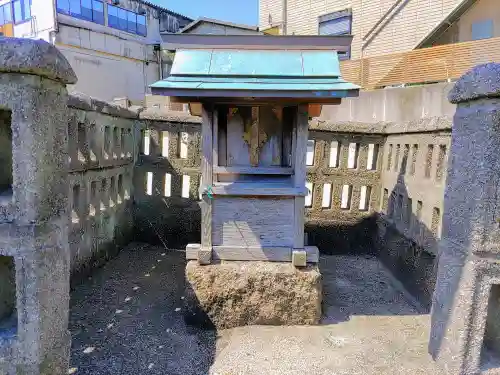 津島神社（里中）の本殿・本堂