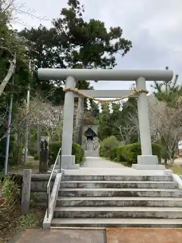 高家神社の{uncategorized: "未分類", other: "その他", undefined: "問題あり", building: "その他建物", grave: "お墓", sacred_gate: "鳥居", guardian: "狛犬", statue: "像", buddha: "仏像", history: "歴史", nature: "自然", garden: "庭園", animal: "動物", pagoda: "塔", temizu: "手水舎", mountain_gate: "山門・神門", sanctuary: "本殿・本堂", subordinate: "末社・摂社", art: "芸術", scenery: "景色", jizo: "地蔵", ema: "絵馬", goshuin: "御朱印", omikuji: "おみくじ", items: "授与品その他", amulet: "お守り", goshuincho: "御朱印帳", eats: "食事", festival: "お祭り", votive_dance: "神楽", shichigosan: "七五三参", wedding: "結婚式", experience: "体験その他", initially: "初詣", around: "周辺", anti_infection: "感染症対策"}