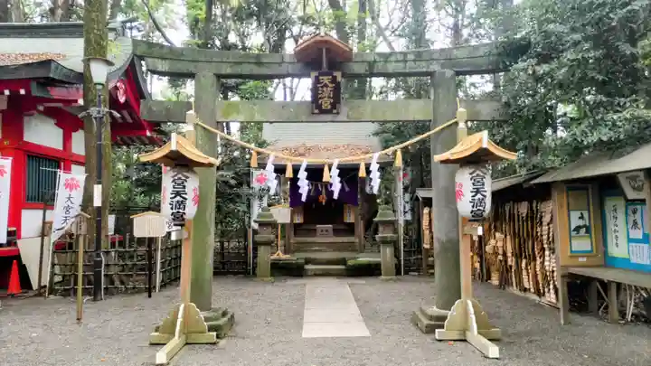 大宮八幡宮の末社・摂社