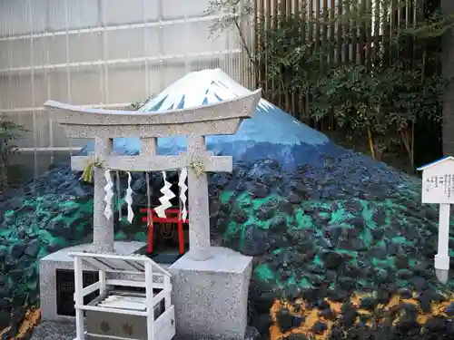 京濱伏見稲荷神社の末社・摂社